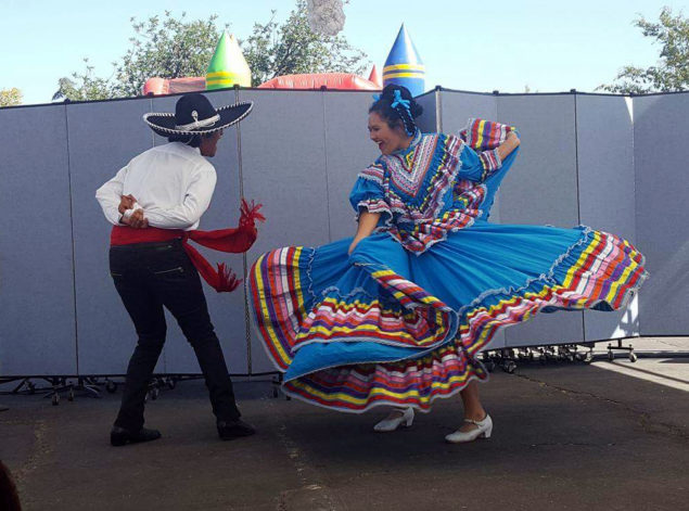 The Colors of Folklorico- The kNOw Youth Media