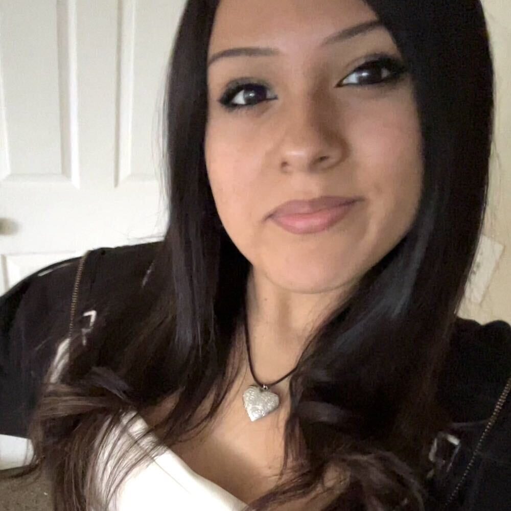 Daisy Parra (she/her/hers)